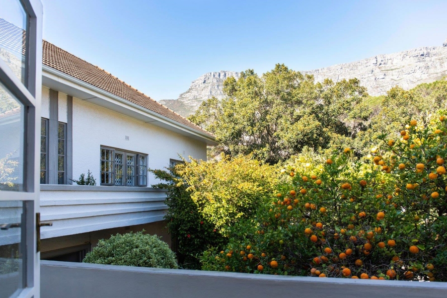 3 Bedroom Property for Sale in Vredehoek Western Cape